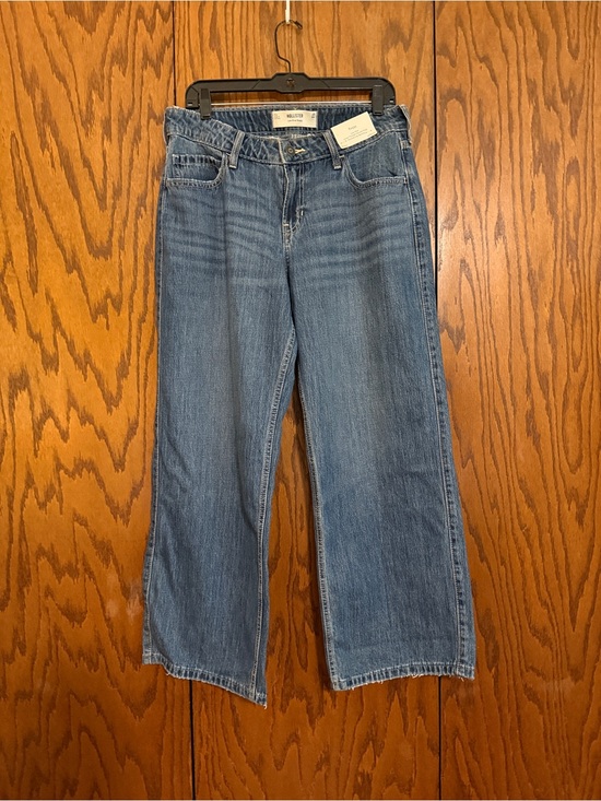 Hollister Denim - Hollister Low Rise Baggy Jeans NWT Women’s 10 Short W30 Light Wash